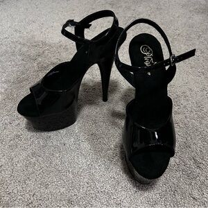 Pleaser Adore-709 Black Patent Platform Sandals